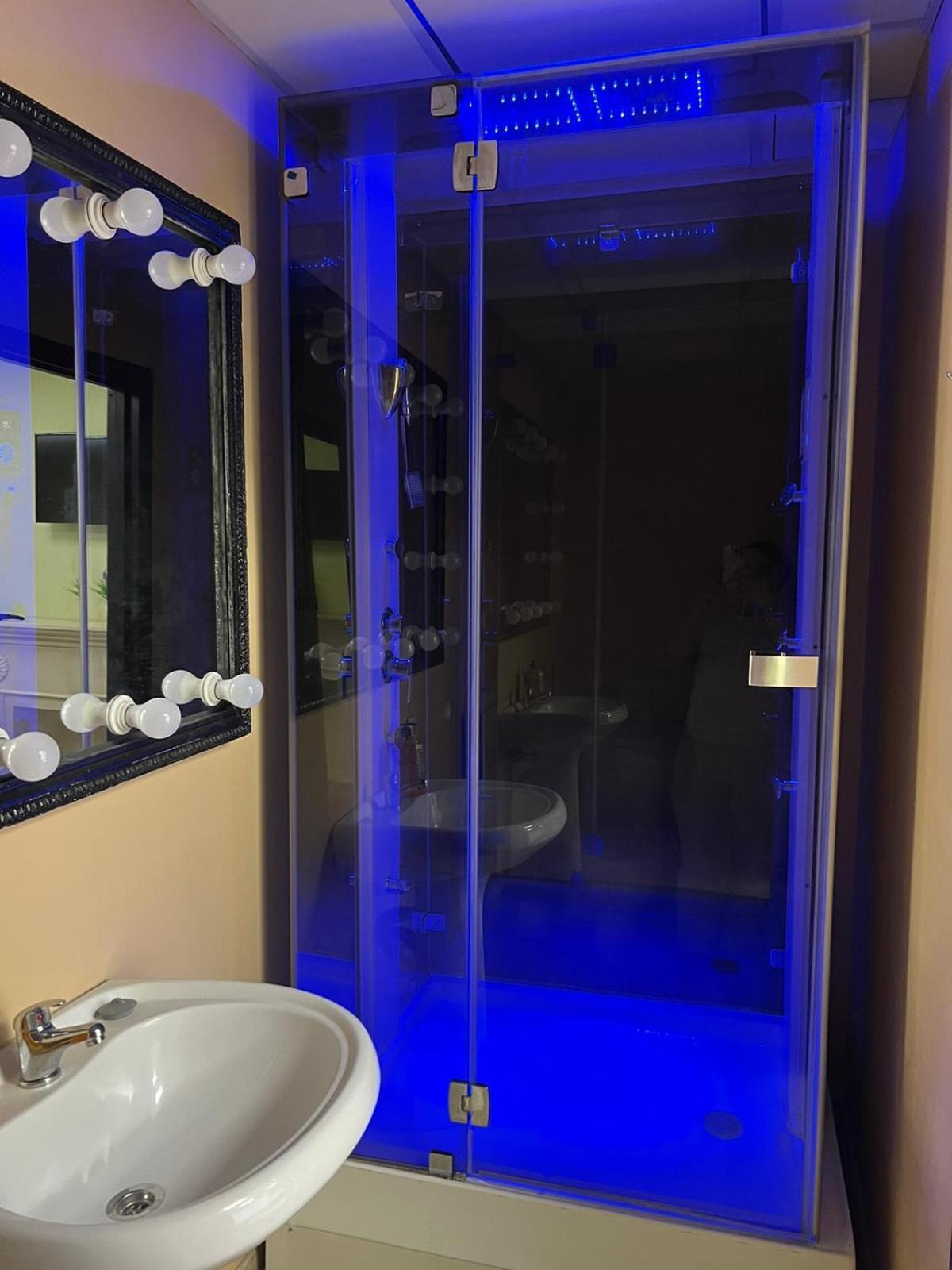 Hostel Krone Gok Zatishok Kiev Ngoại thất bức ảnh